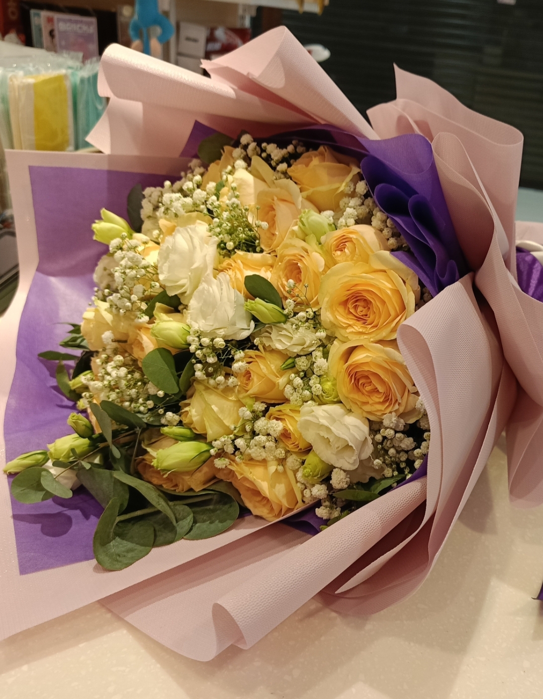 Hand Bouquet - HB102