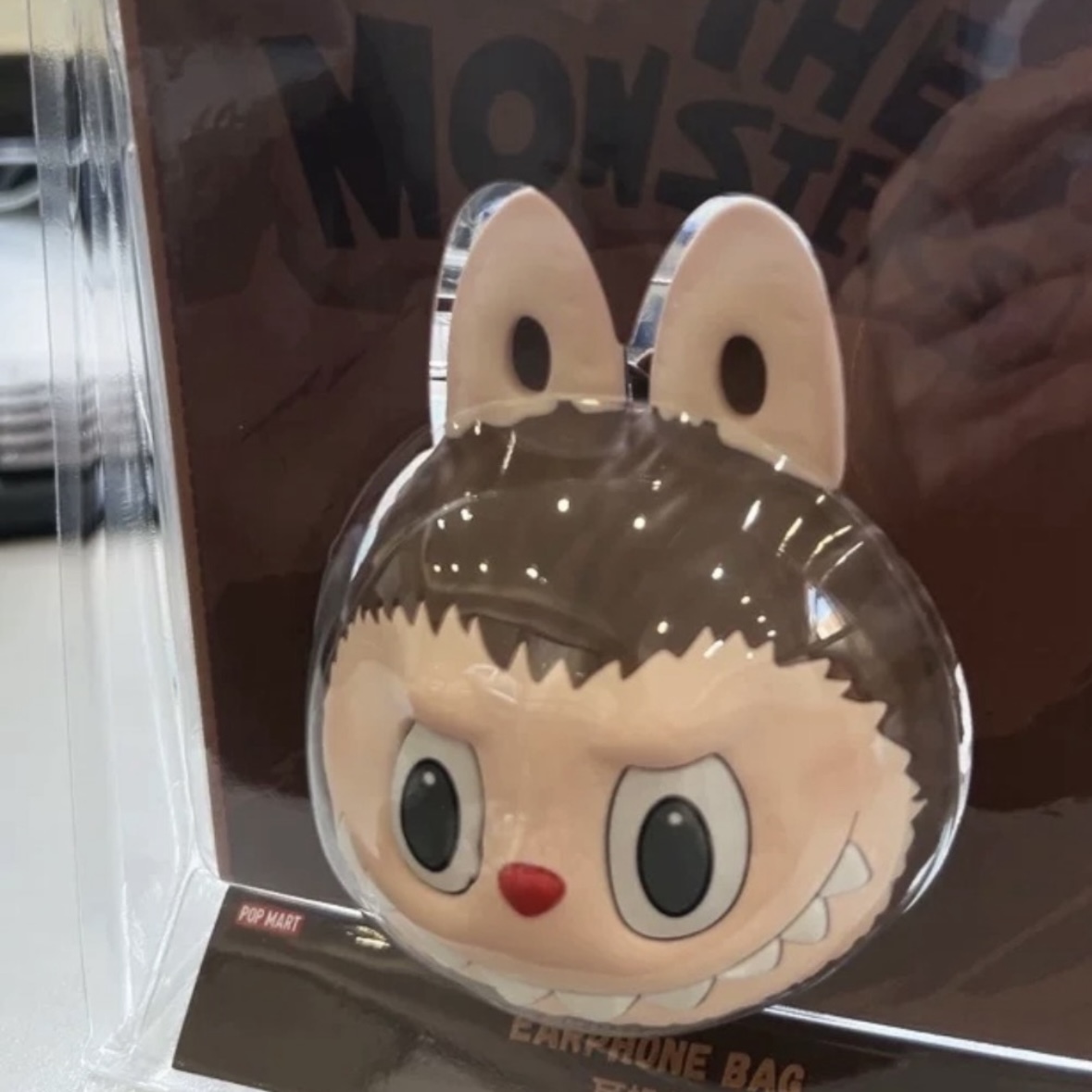 POPMART 泡泡瑪特 LABUBU ORIGINALS 棕色 矽膠 耳機包