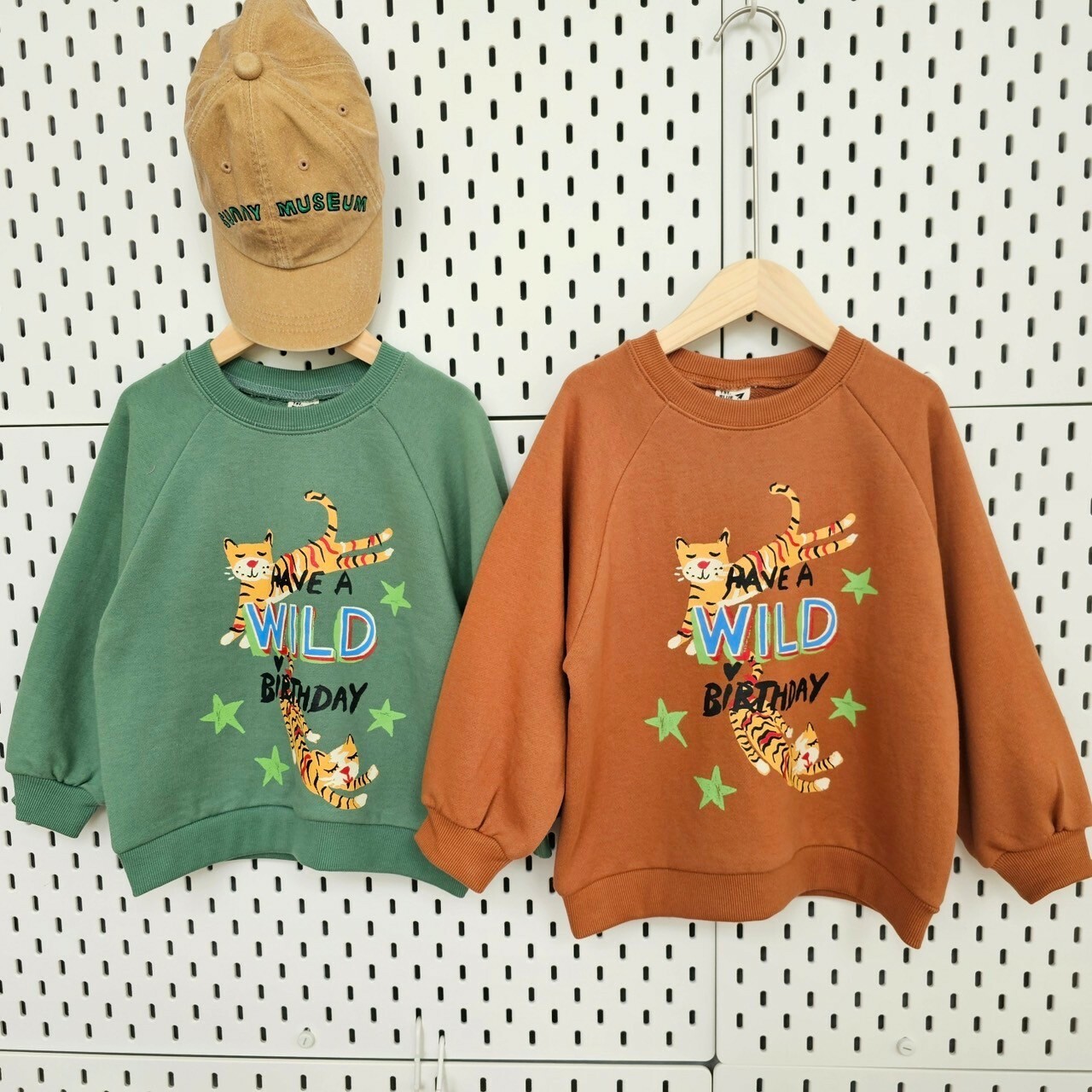 韓國 1st Blue-秋款手繪小老虎衛衣-兩色