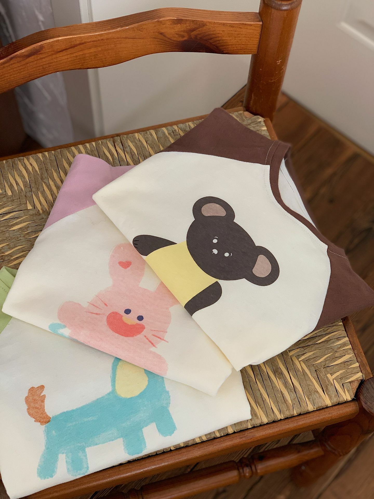 【限量】卡通插肩長袖上衣