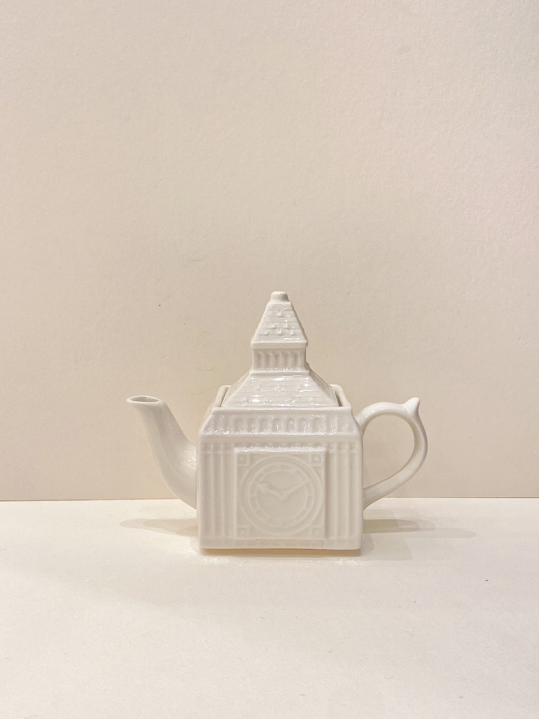 大笨鐘造型陶瓷茶具組