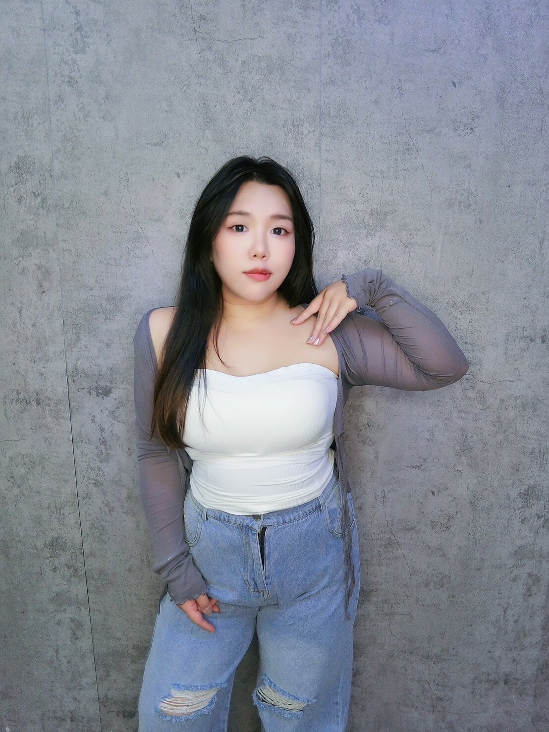 木耳邊透膚罩衫