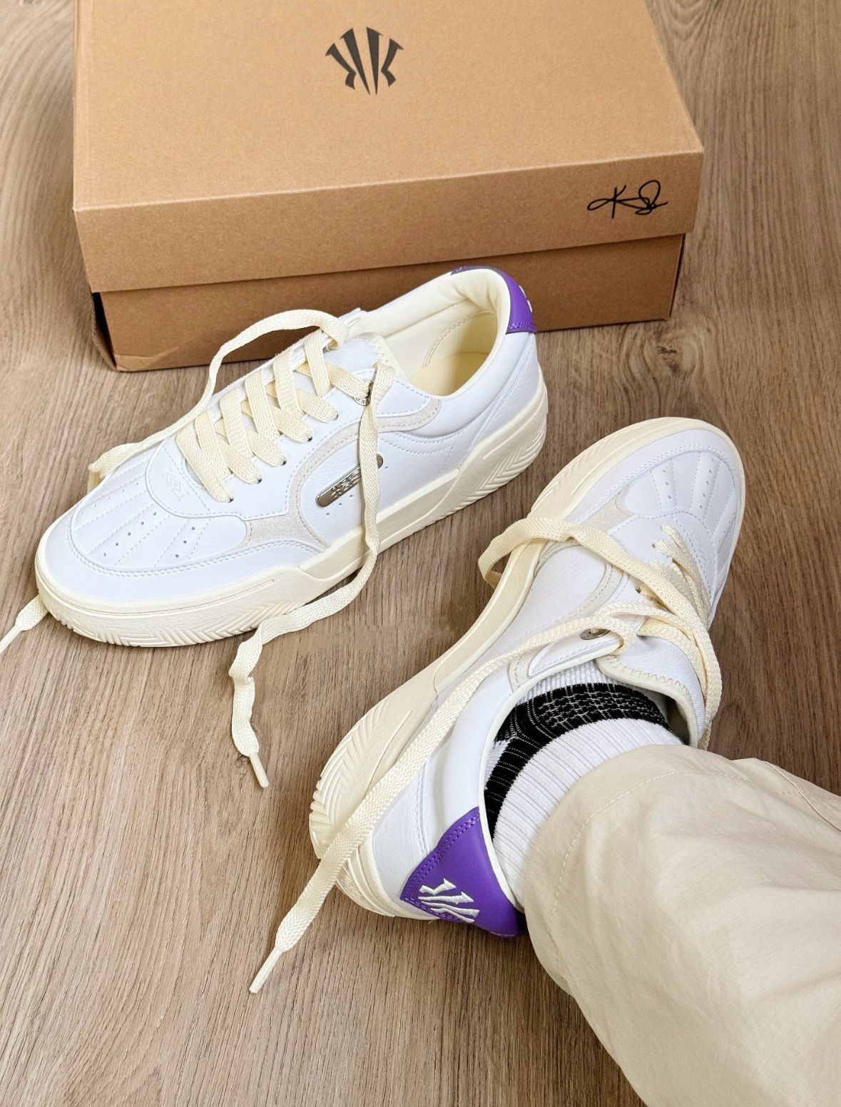 ANTA KAI Tribo 白色 紫尾 皮革 復古 滑板鞋 小白鞋 歐文 112431805S-2/預購