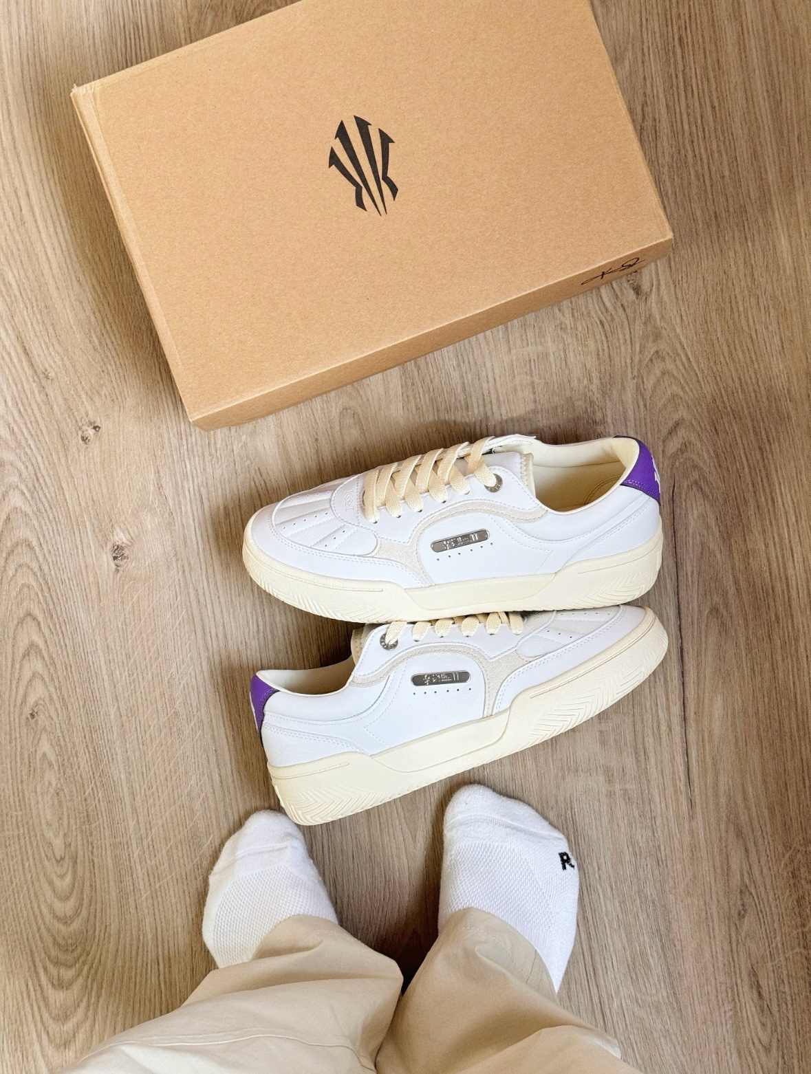 ANTA KAI Tribo 白色 紫尾 皮革 復古 滑板鞋 小白鞋 歐文 112431805S-2/預購