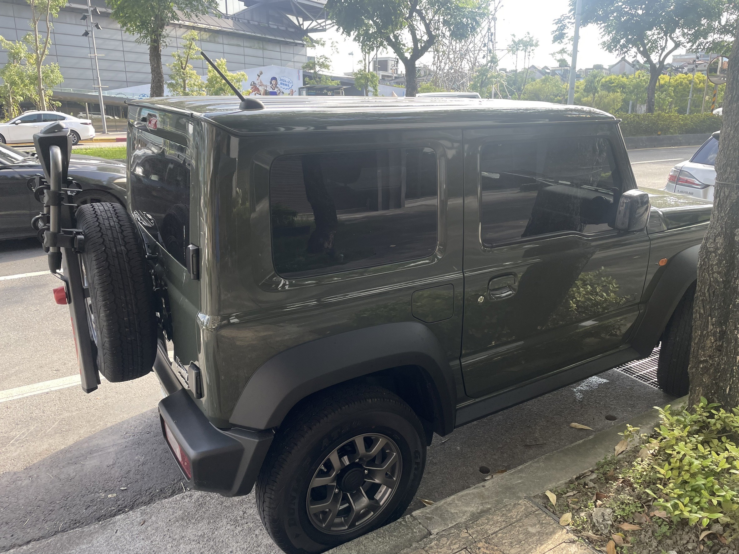 Suzuki jimmy  /  YAKIMA SpareRide 備胎型 自行車架