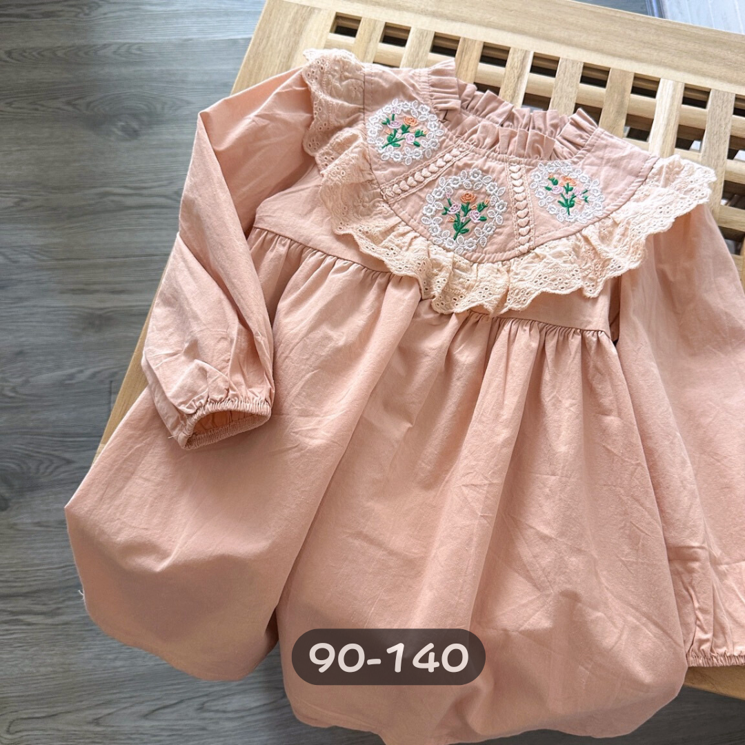 小花圈蕾絲滾邊長袖洋裝