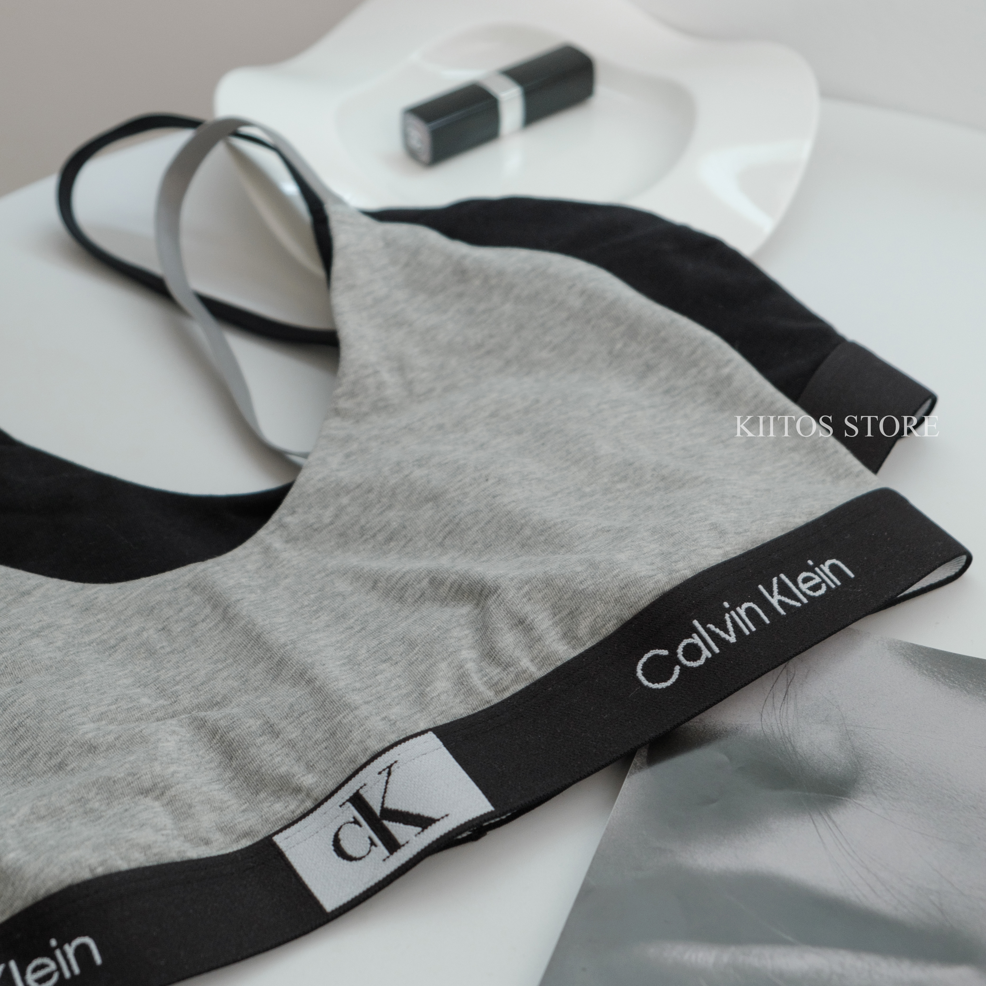現貨 CK Calvin Klein 1996 Jennie同款 大LOGO 無鋼圈 無襯墊 細肩 背心 內衣 黑 灰 QF7216