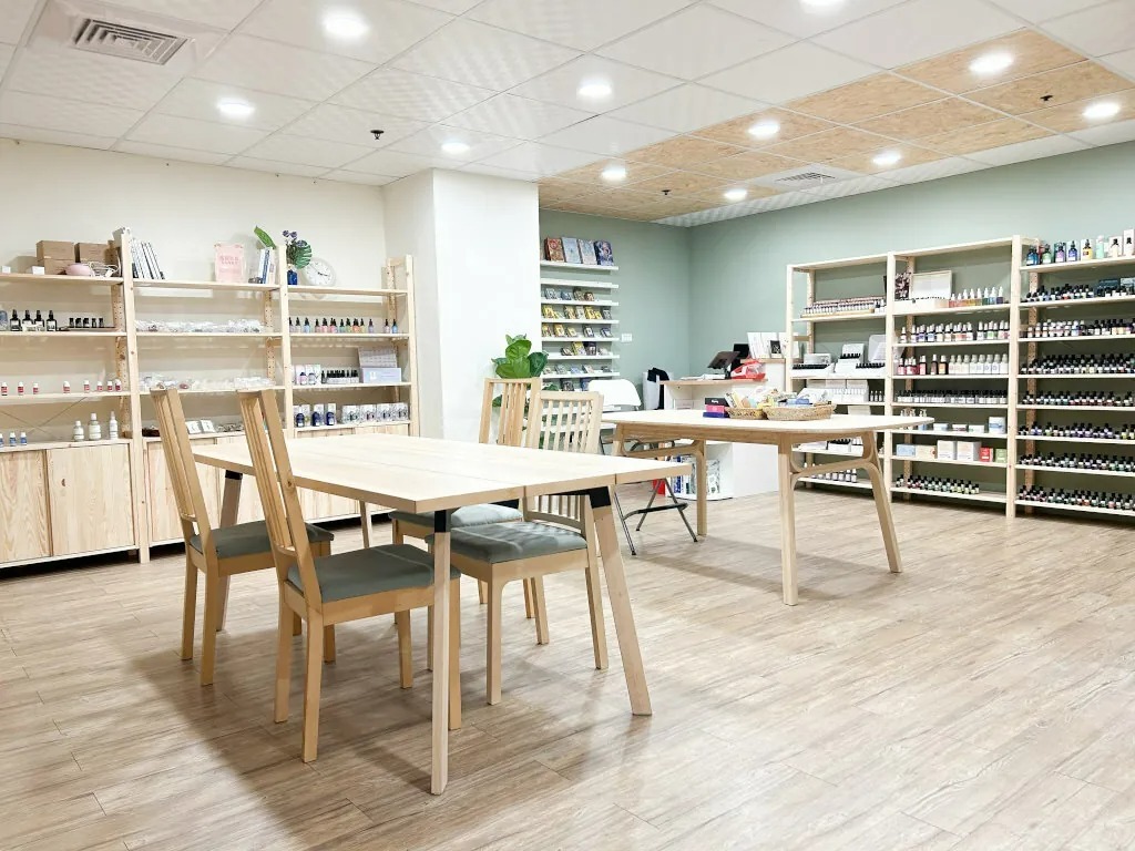 crystal herbs flower essences taoyuan taiwan store