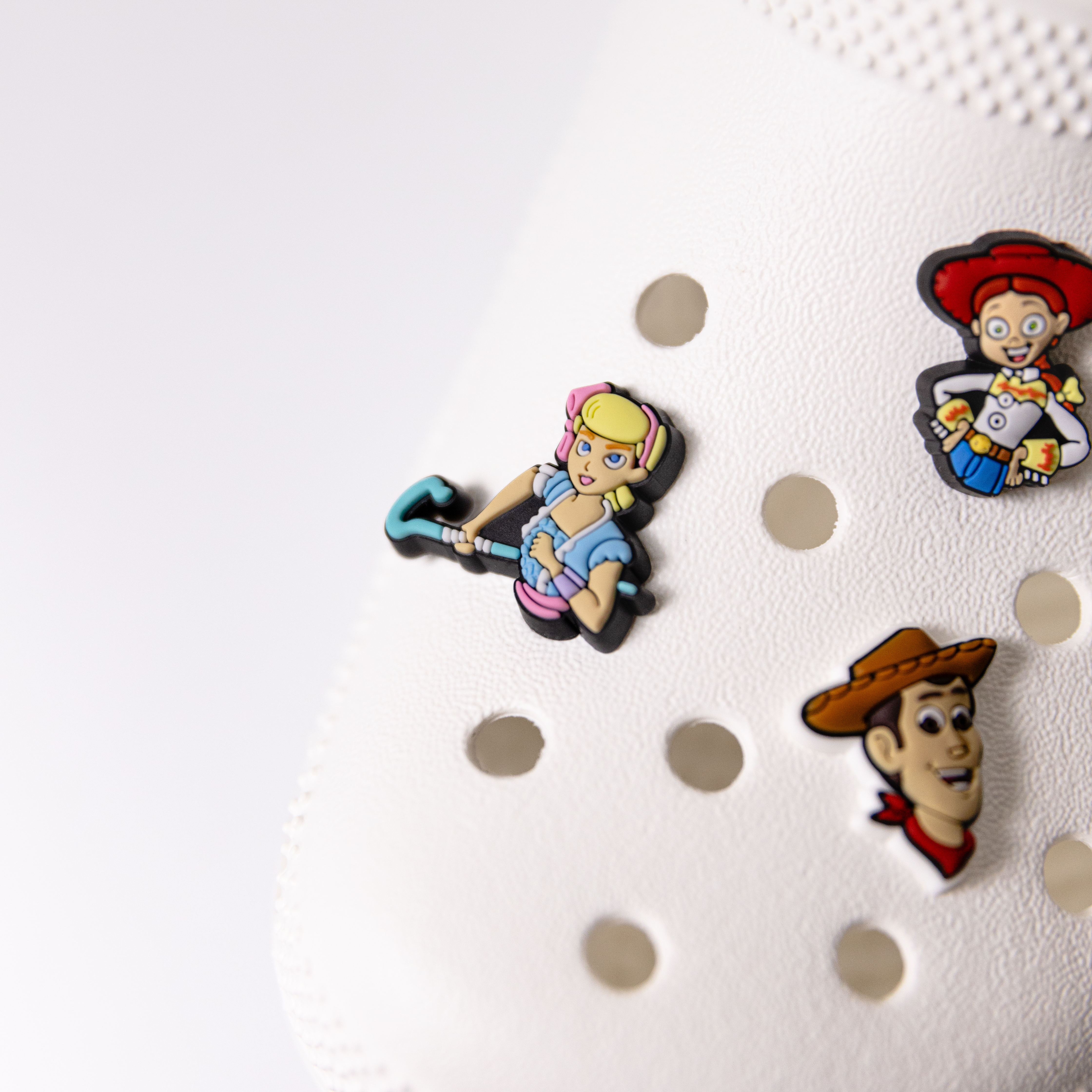 NICEDAY 現貨 Crocs 卡駱馳 洞洞鞋 鞋扣 正版 聯名 皮克斯 玩具總動員 胡迪 巴斯