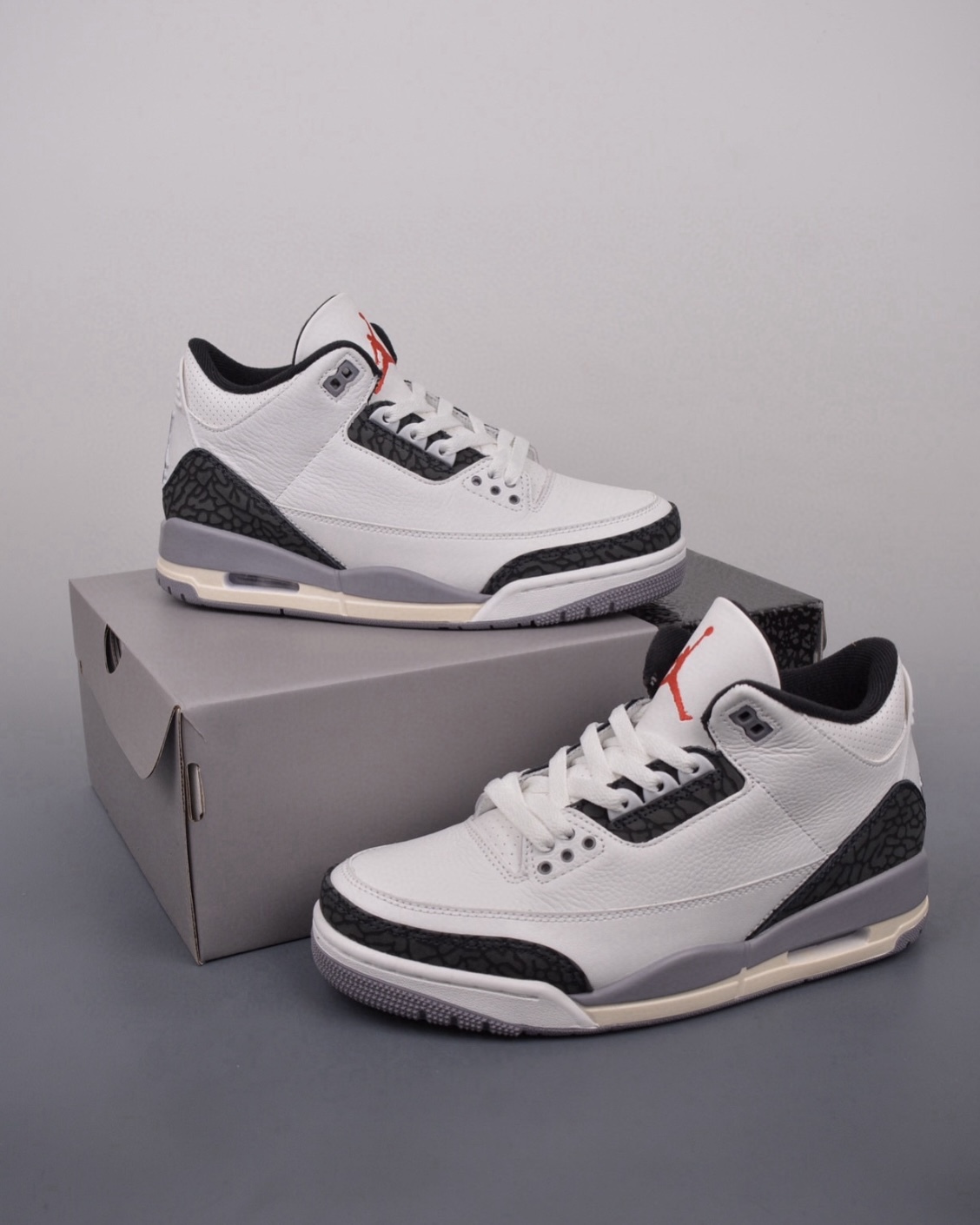 【Focus Store】預購 Air Jordan 3 Retro ''Cement Grey'' 水泥灰 CT8532-106