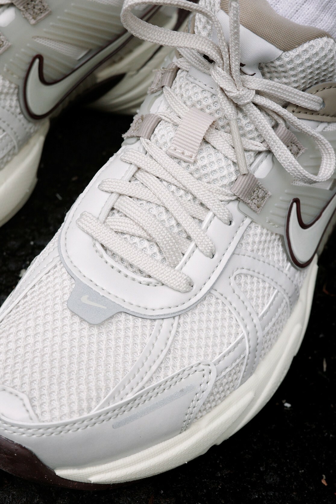 NIKE V2K RUN RUNTEKK Y2K 千禧年 奶茶 灰棕 美拉德配色 (FD0736-103)