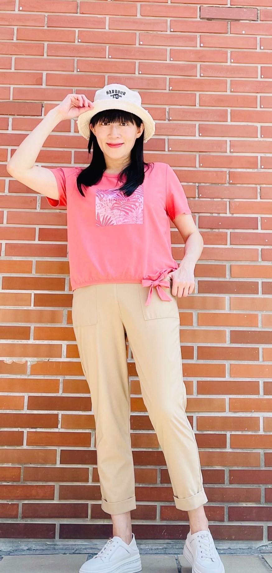 OL休閒時尚彈力涼感紗褲口反摺修腿八分褲U6801