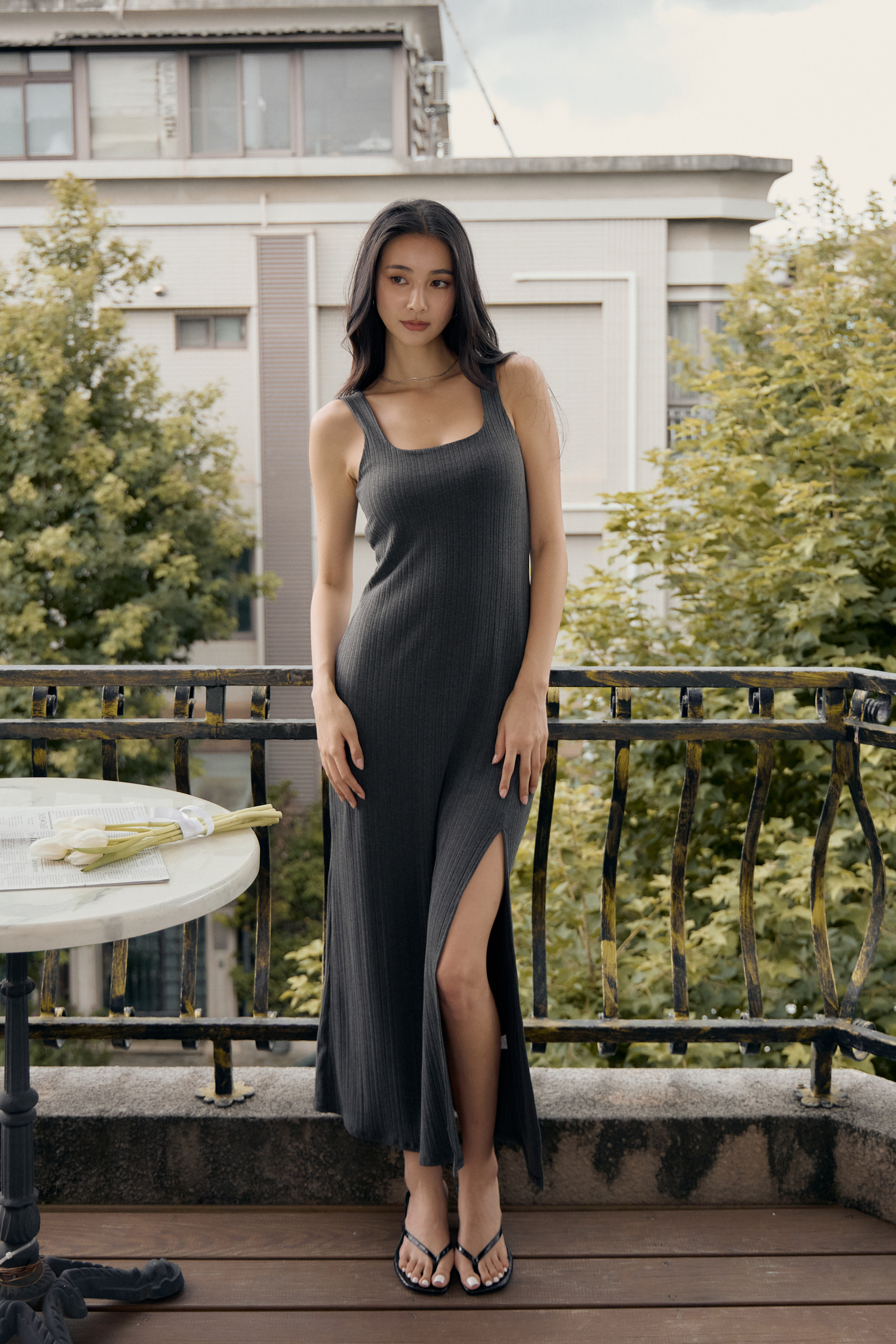 方領前開岔BRA TOP長洋- 深灰