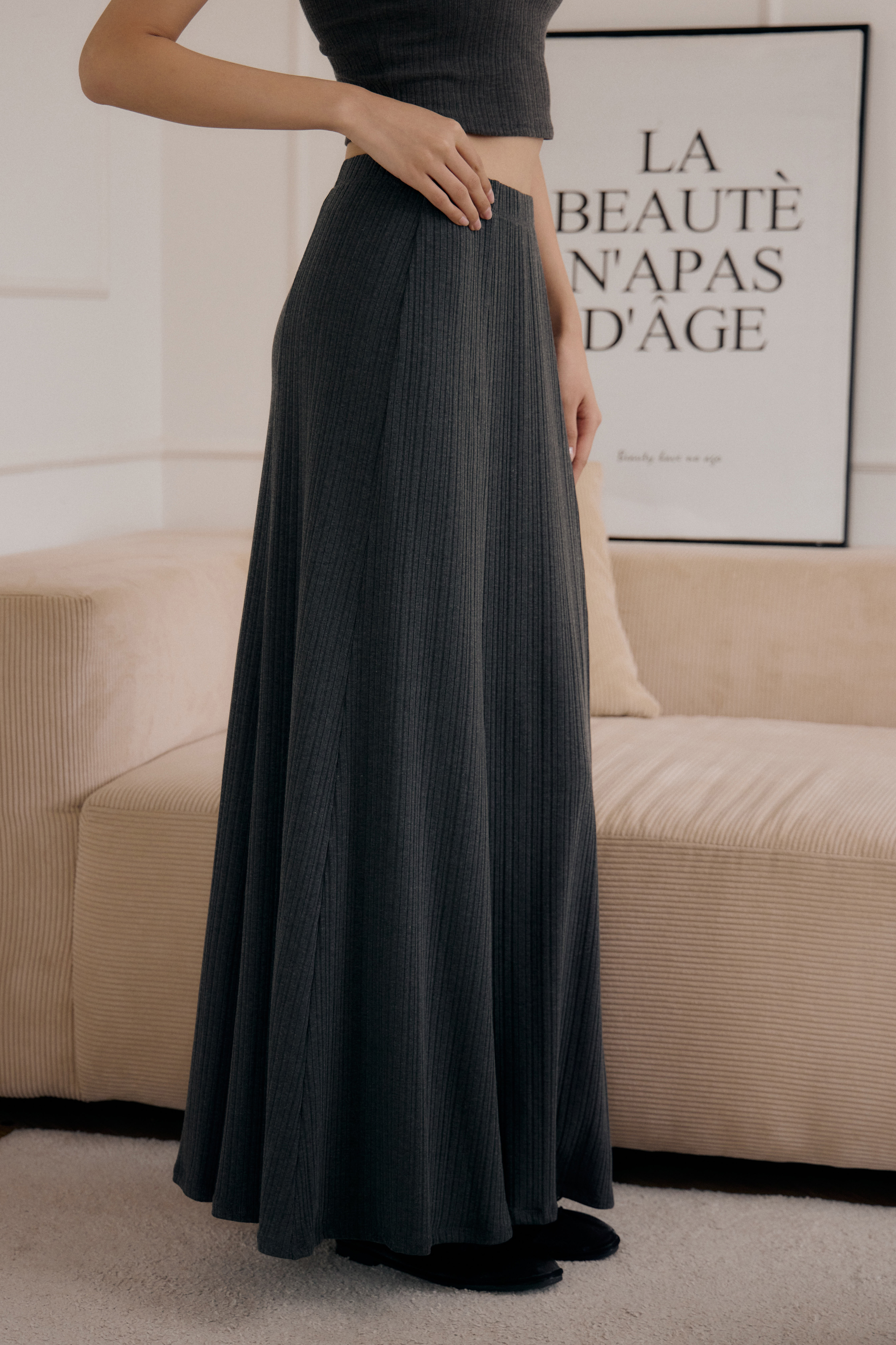 法式傘擺針織長裙- 深灰