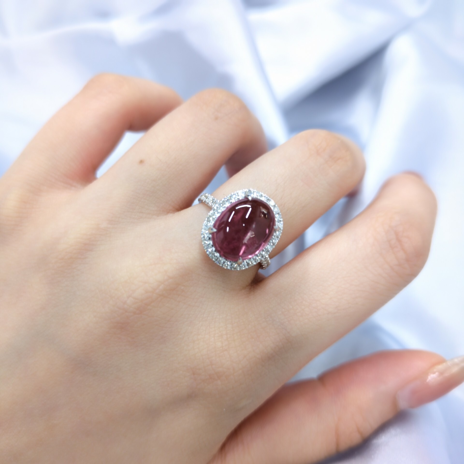 18K White Gold 4.66ct Tourmaline and Diamond Ring