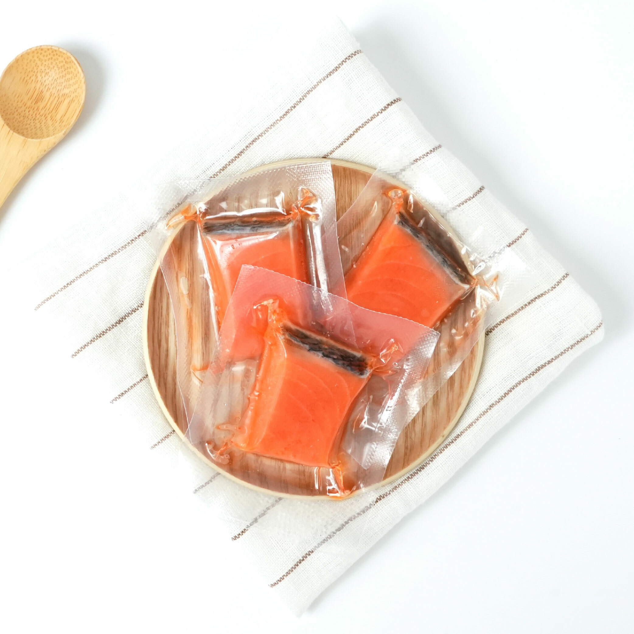 寶寶一口系列｜寶寶魚片｜鮭魚魚片｜單包入(約6-11片)｜適合1歲以上｜冷凍