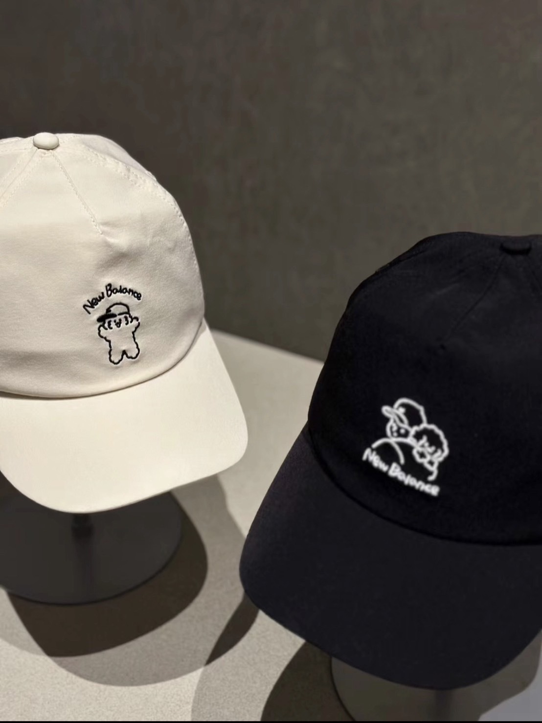 【代購】New Balance X Tombonia 日本知名插畫家 聯名款 海外限定 限量販售 狗狗 帽子 老帽 帽款 米白 黑色