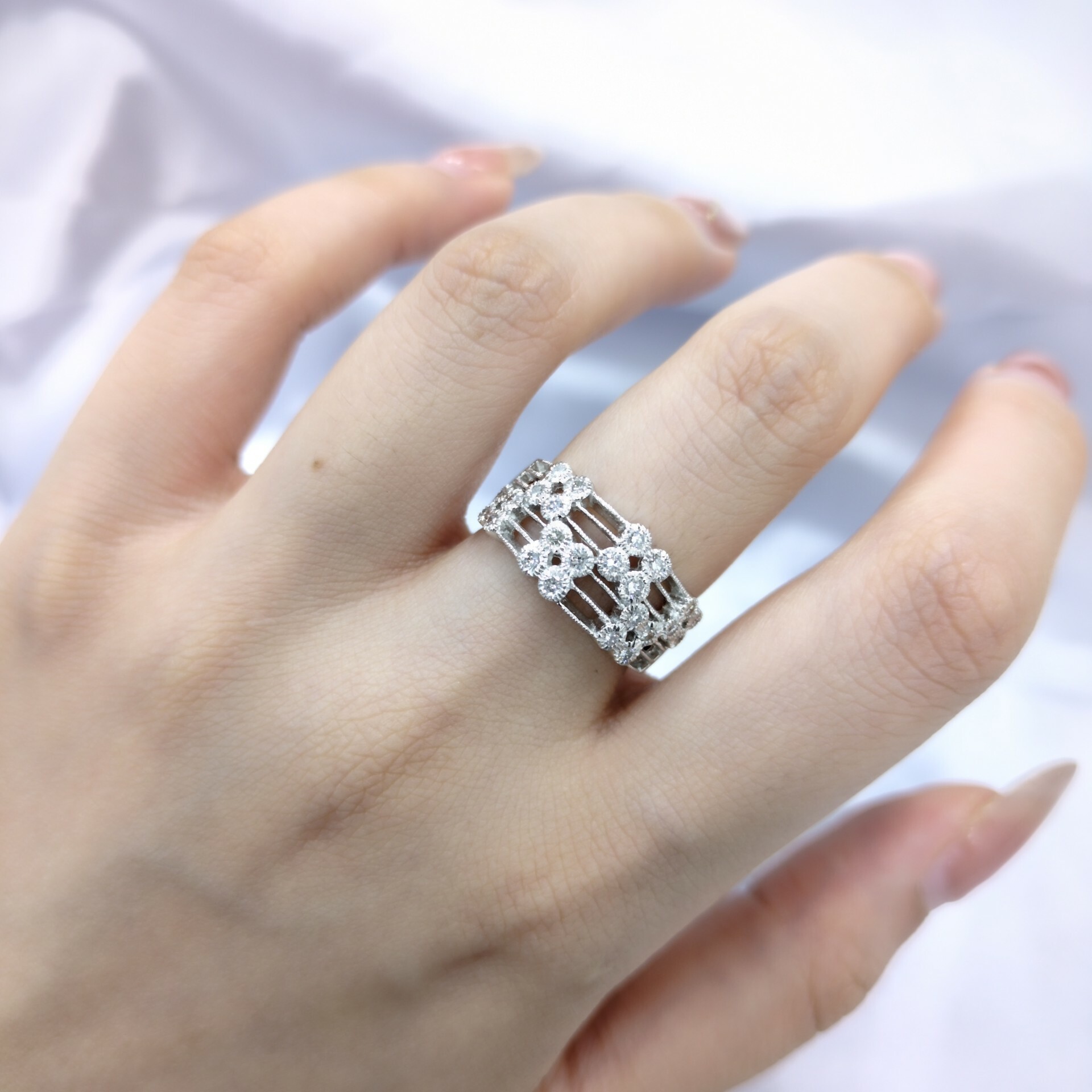 18K White Gold 0.44ct Diamond Ring