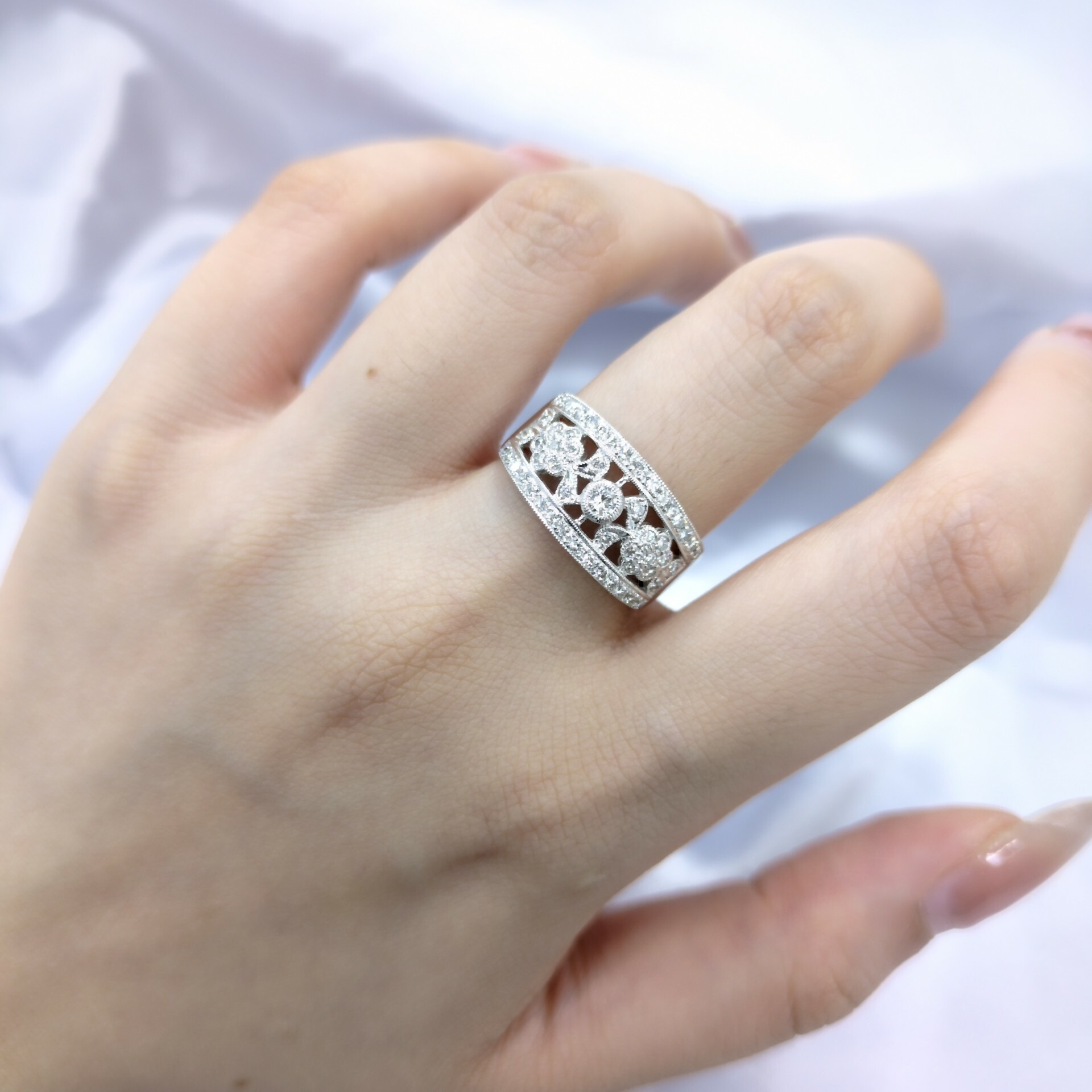 18K White Gold 0.45ct Diamond Ring