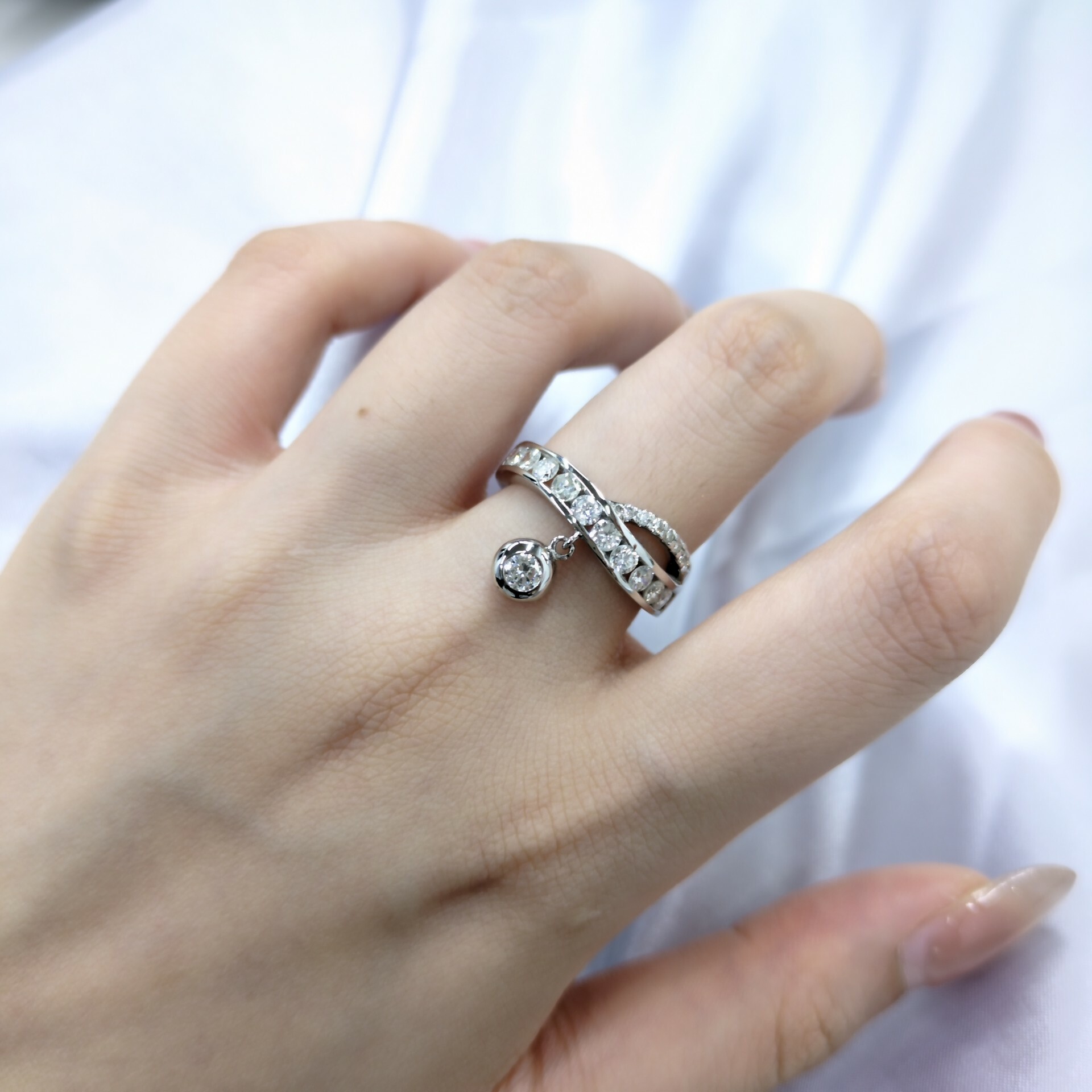 18K White Gold 0.91ct Diamond Ring