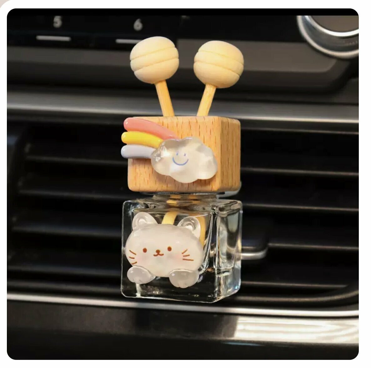 Hot selling car perfume empty bottle aromatherapy bottle (Rainbow White Cat)