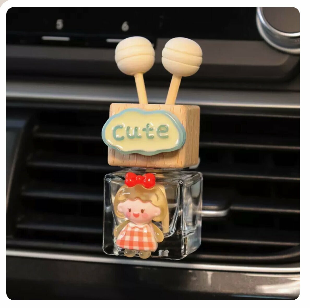 Hot selling car perfume empty bottle aromatherapy bottle (cute girl)