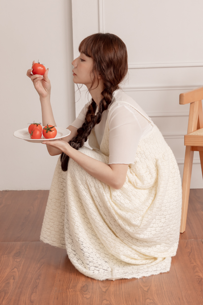 日系細肩蕾絲吊帶洋裝