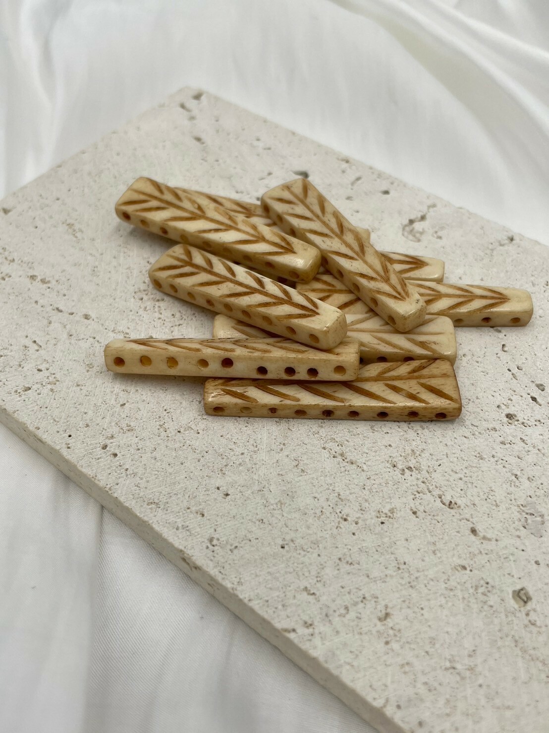 9孔-No.10三角淺咖葉紋長4.5寬1.2厚0.5