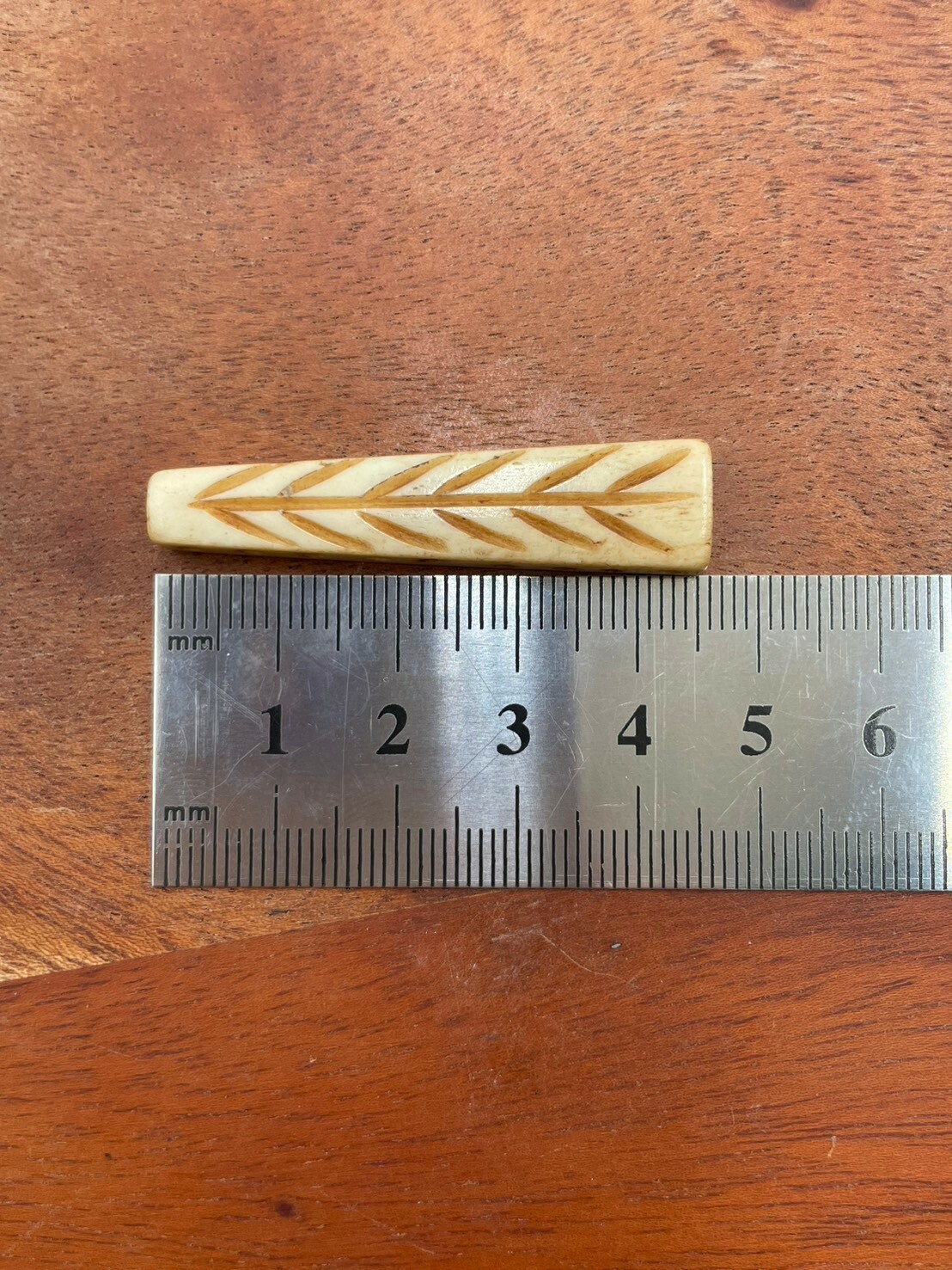 9孔-No.10三角淺咖葉紋長4.5寬1.2厚0.5