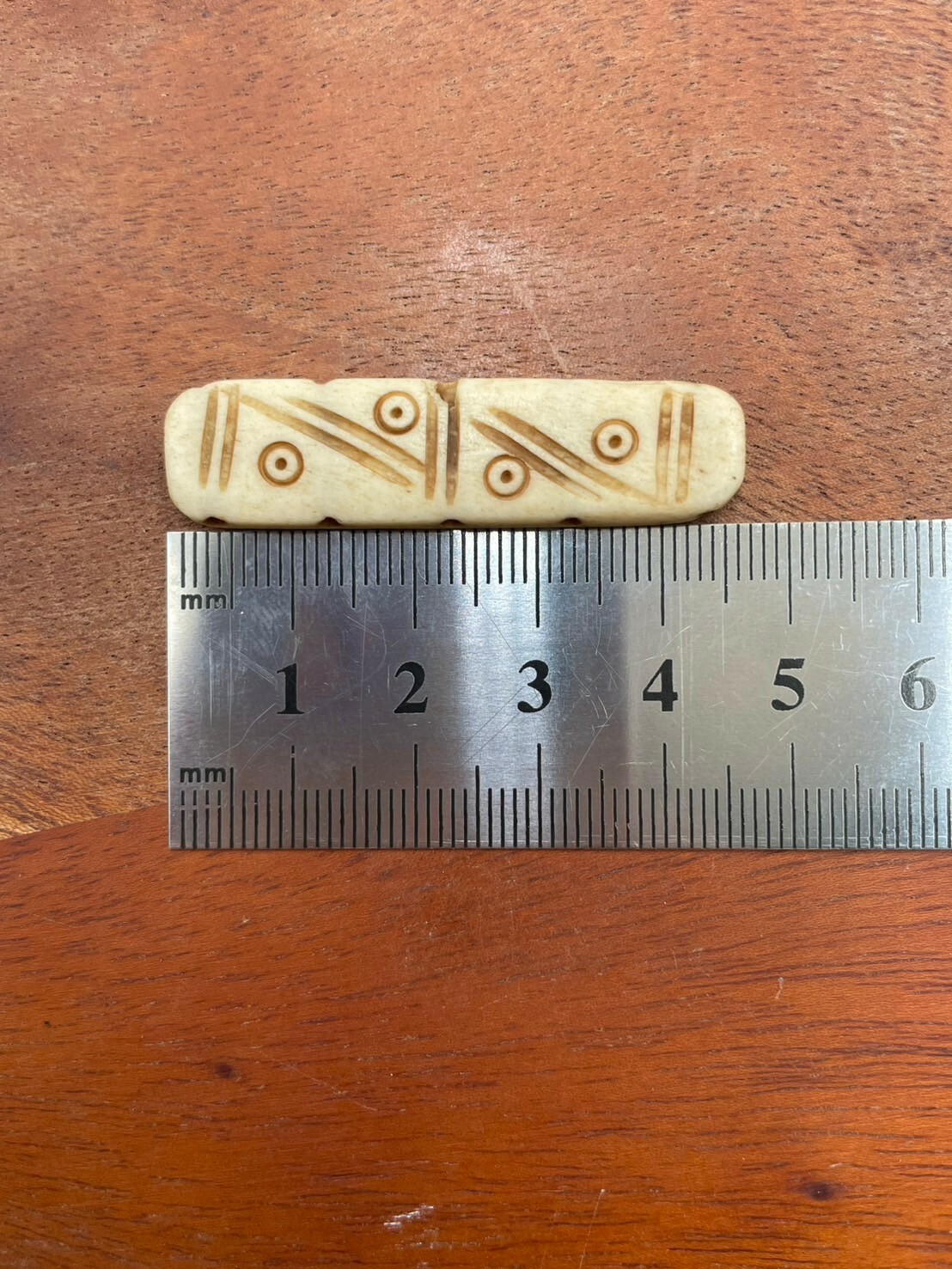 5孔-No.2圓角淺褐色深紋長4.5寬1厚0.4