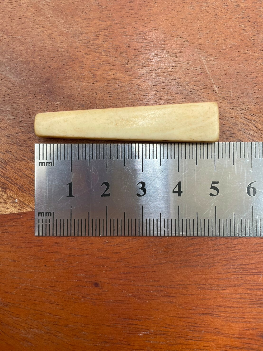 5孔-No.8三角無紋路斜面長5寬1厚0.4