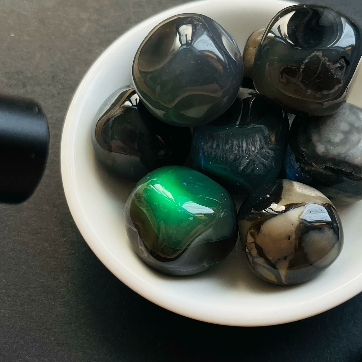 [原石] 火山瑪瑙 水晶滾石