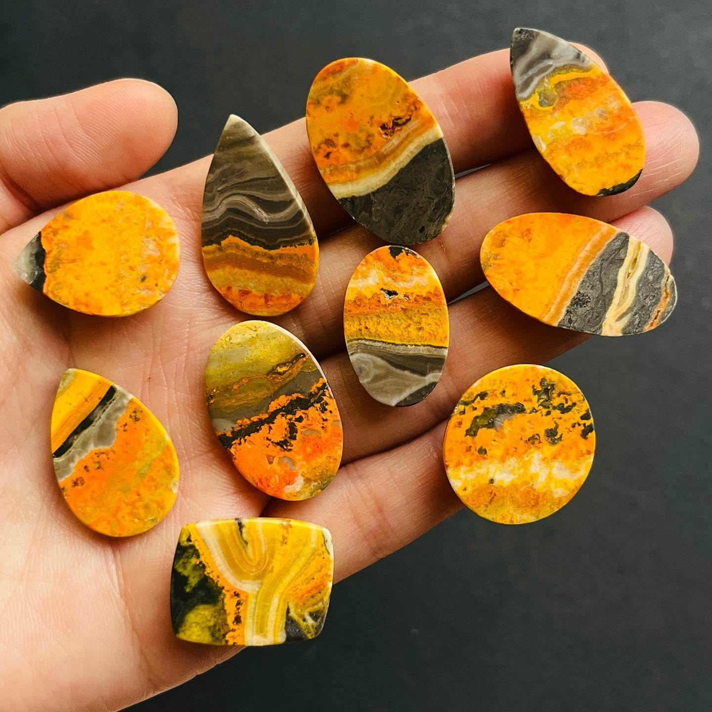 [原石] 大黃蜂碧玉 水晶墜面 水晶蛋面