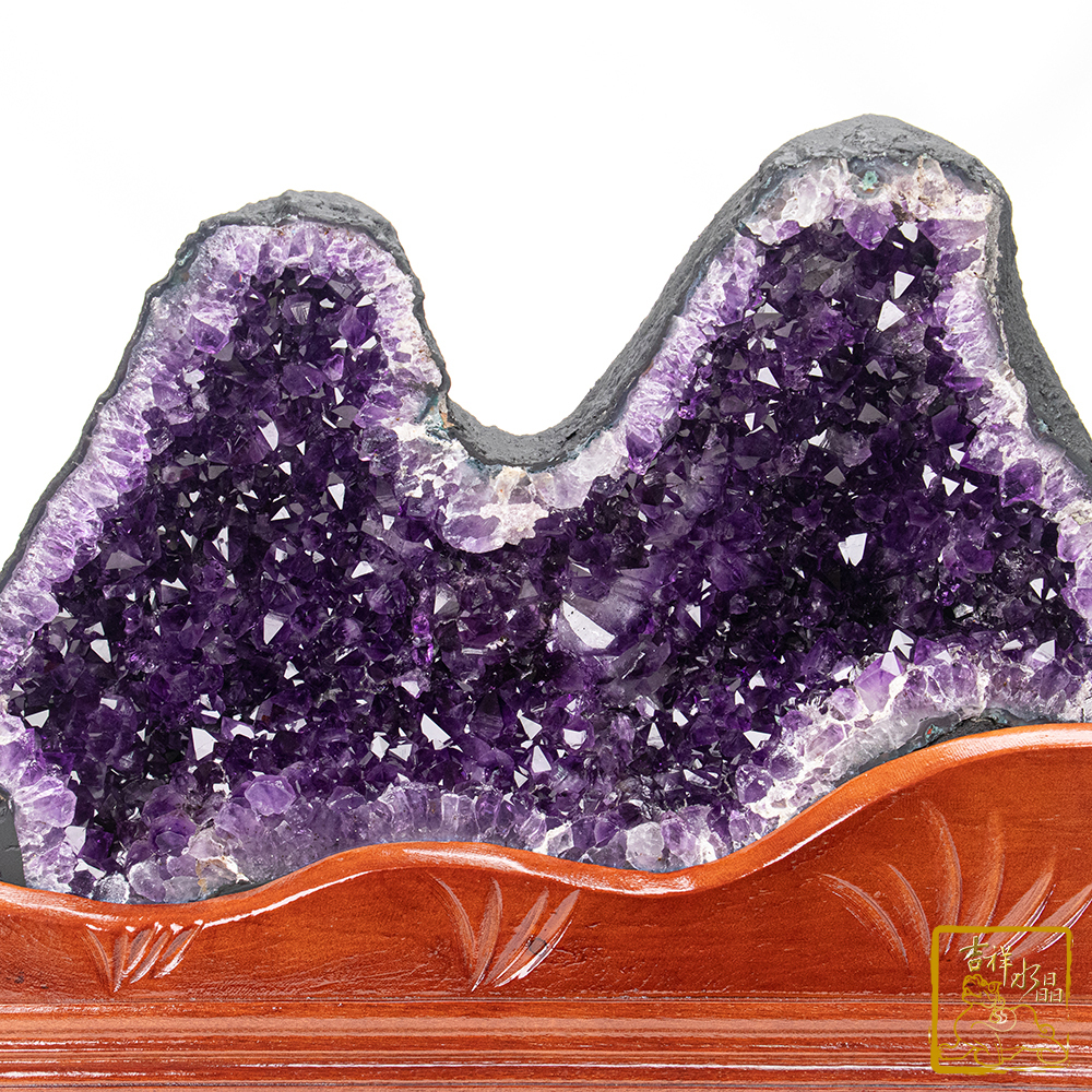 巴西紫水晶洞 19.4kg 水型晶洞