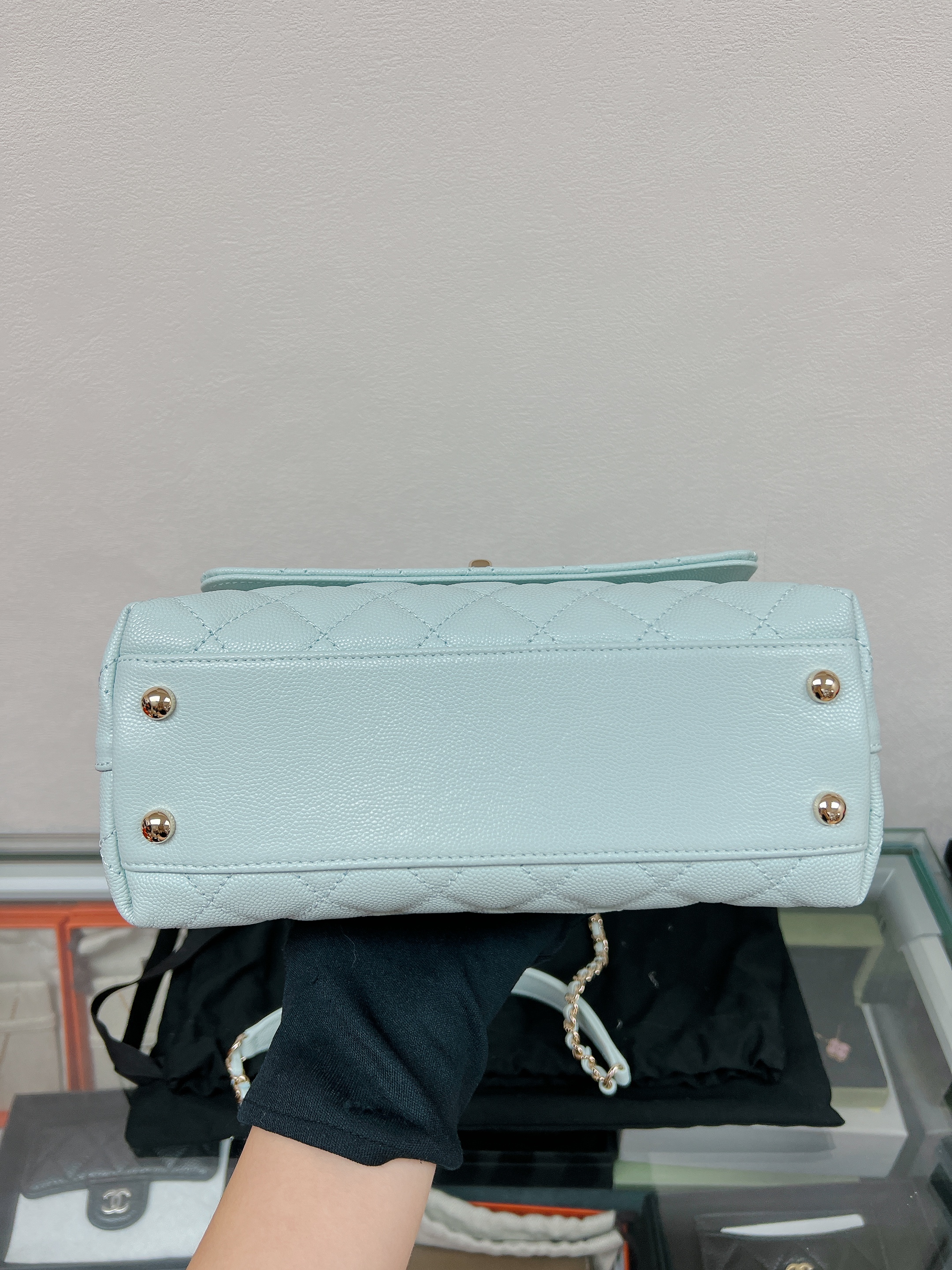 *Unused* Chanel coco handle small (baby blue caviar/ GHW)