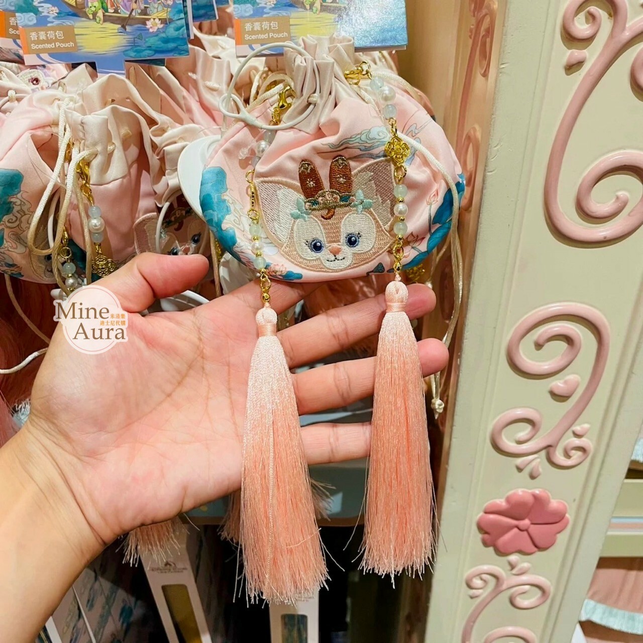 (限時特價) 2024 中秋 達菲 Duffy 與好友們 史黛拉露 星黛露 StellaLou 玲娜貝兒 Lina bell 流蘇 香包 香囊 -上海迪士尼樂園