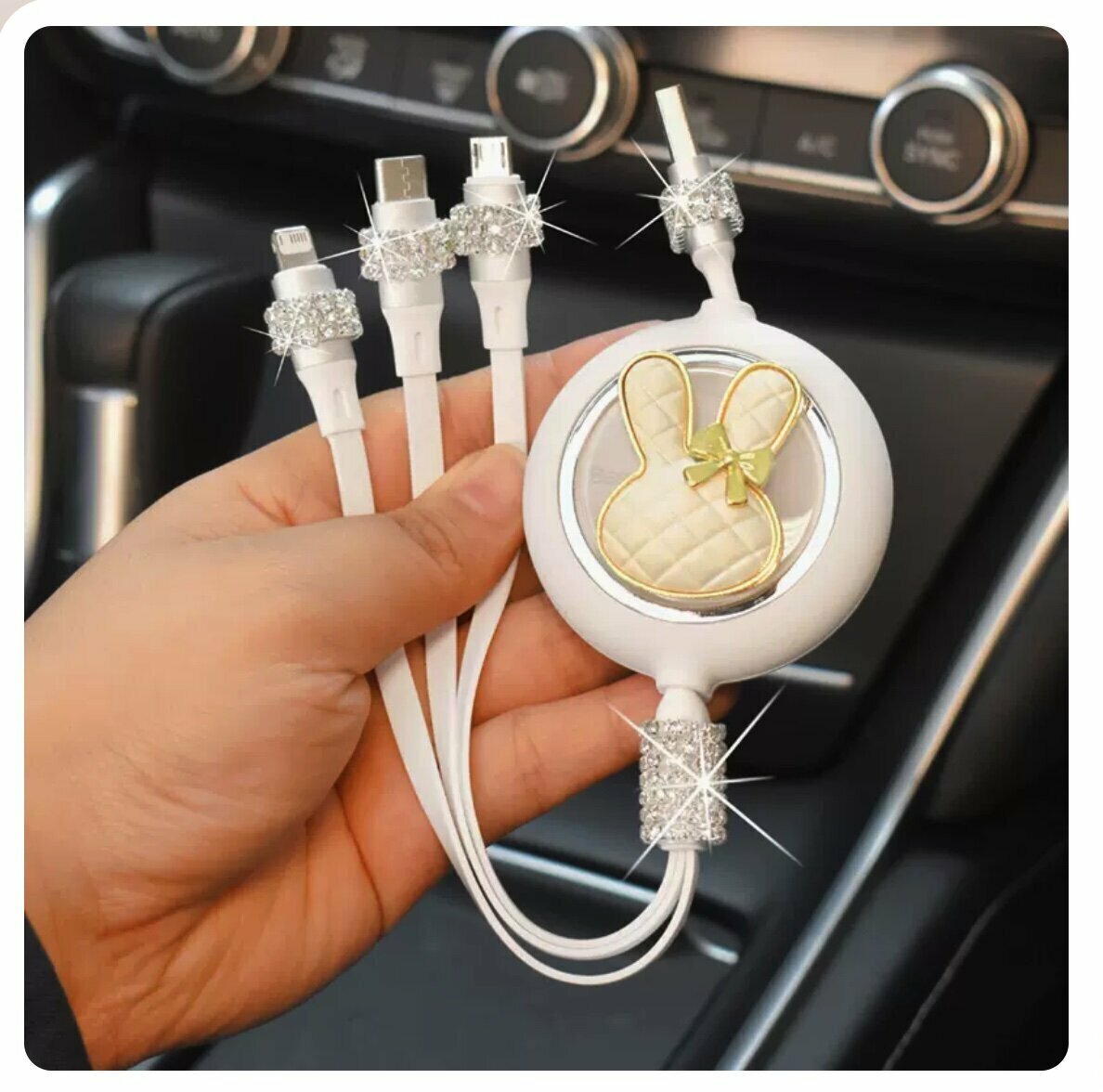 熱推一拖三車載多功能充電線(白兔頭)