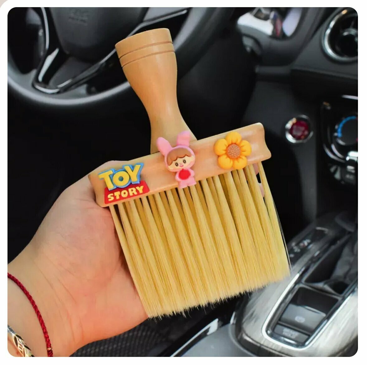 Hot Recommended Cartoon Solid Wood Car Air Outlet Dust Removal Brush (Pink Raincoat Girl)