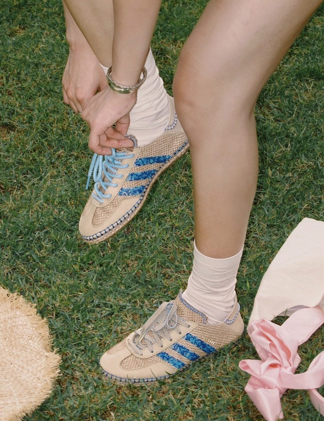 CLOT x Adidas Originals Gazelle "Blue Bird" 亞麻卡其 藍串珠 編織 草鞋