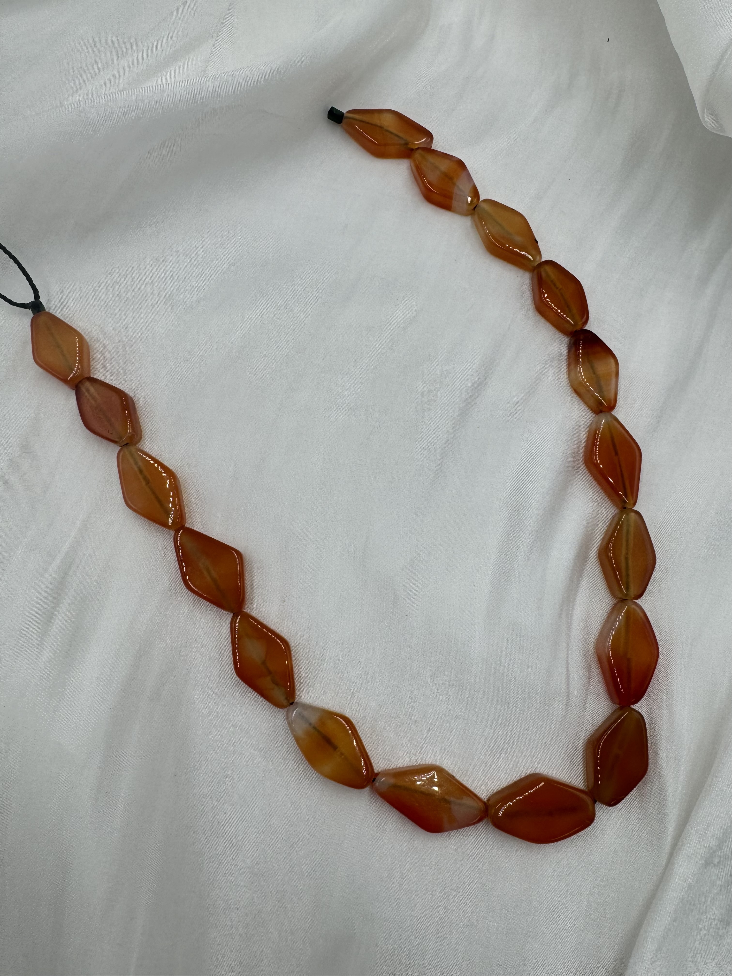 條-No.18亮面菱形中長瑪瑙22mm*13mm約17顆