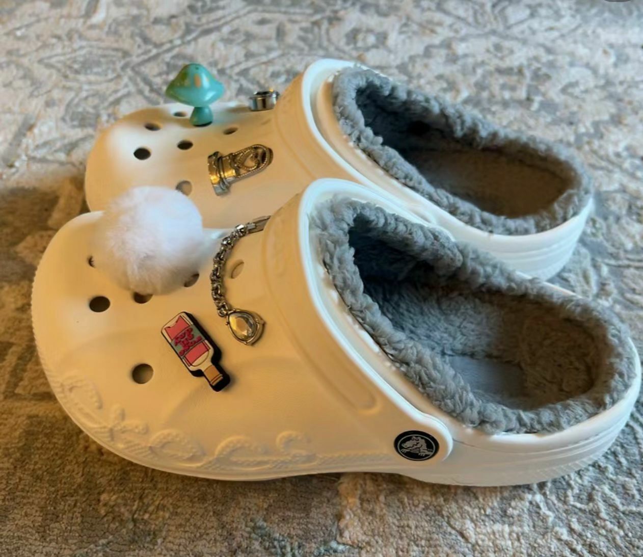 【現貨】F090301 Crocs 毛毛款洞洞鞋