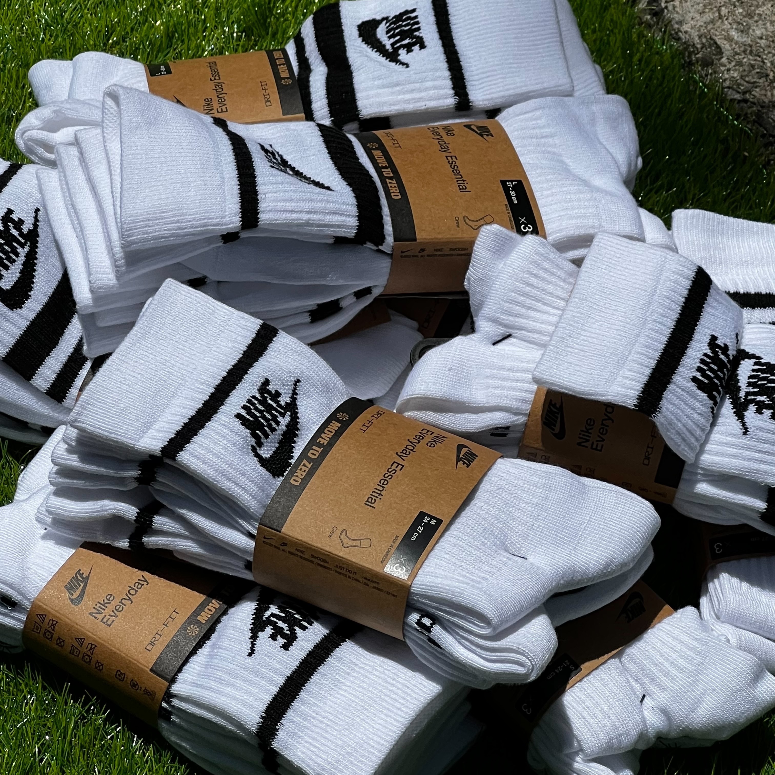 Nike Sportswear Dri-FIT Everyday Essential 三雙一入 襪子 白色 DX5089-103