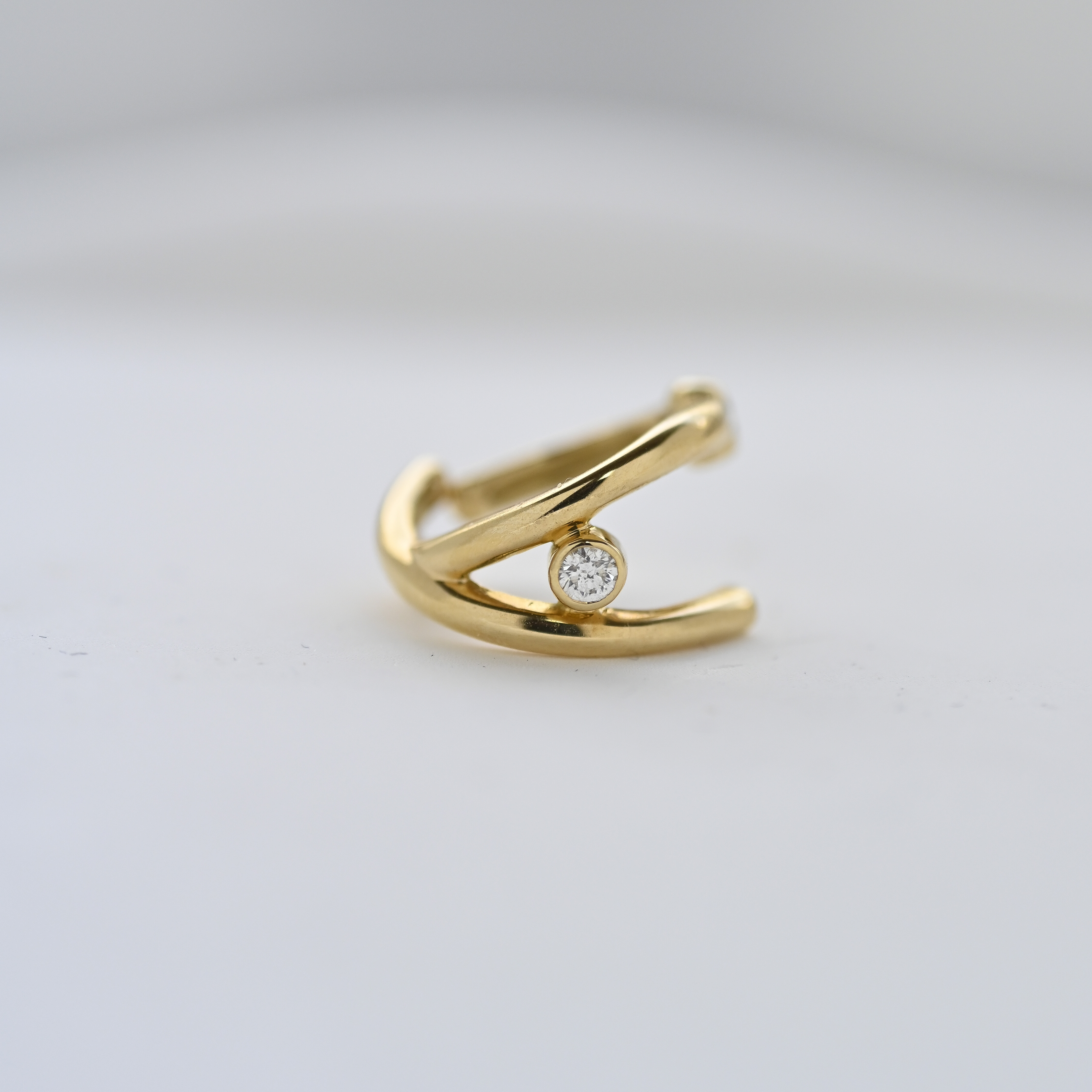 18K 0.05ct Diamond Ear Cuff