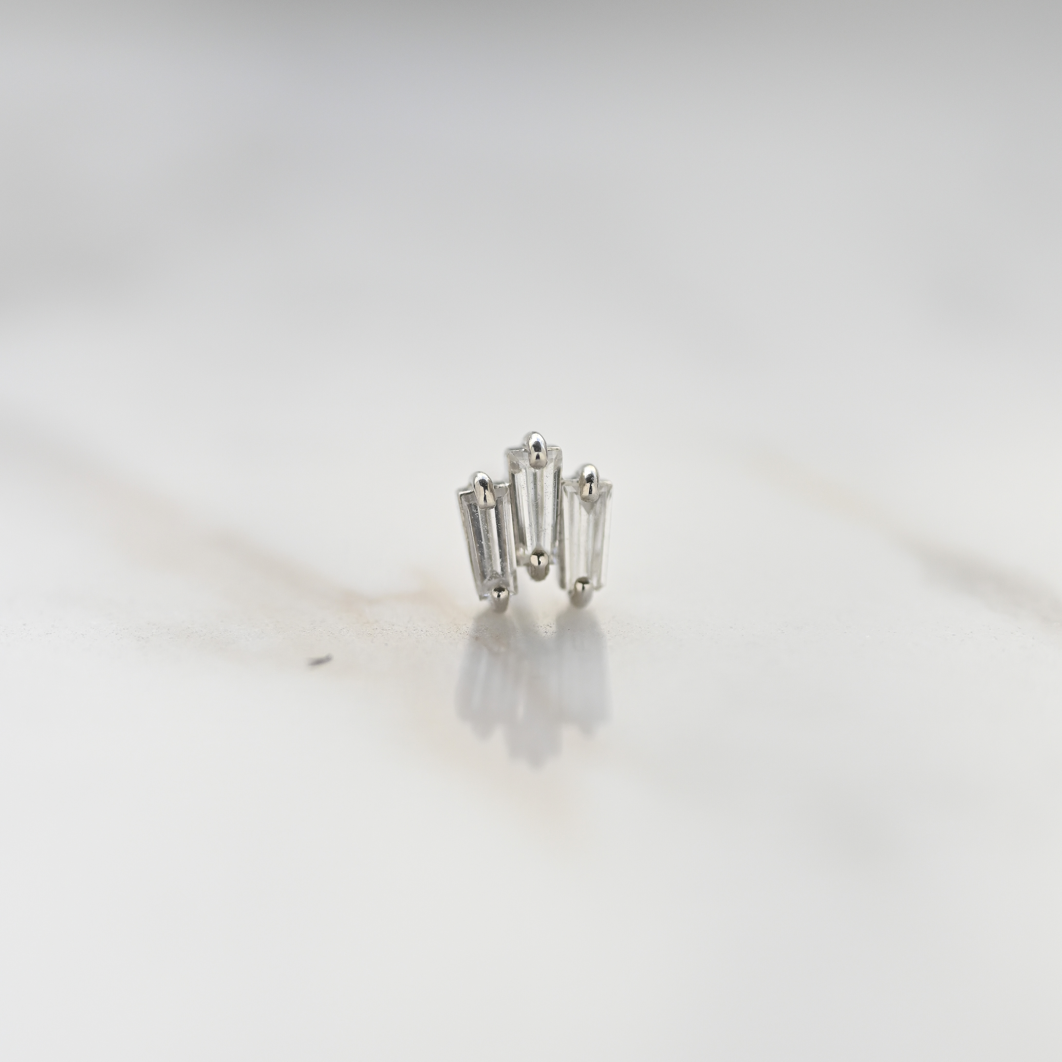 18K Single Pc Earring