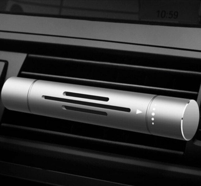 Hot selling (1 piece) car air outlet aromatherapy (temperament silver)