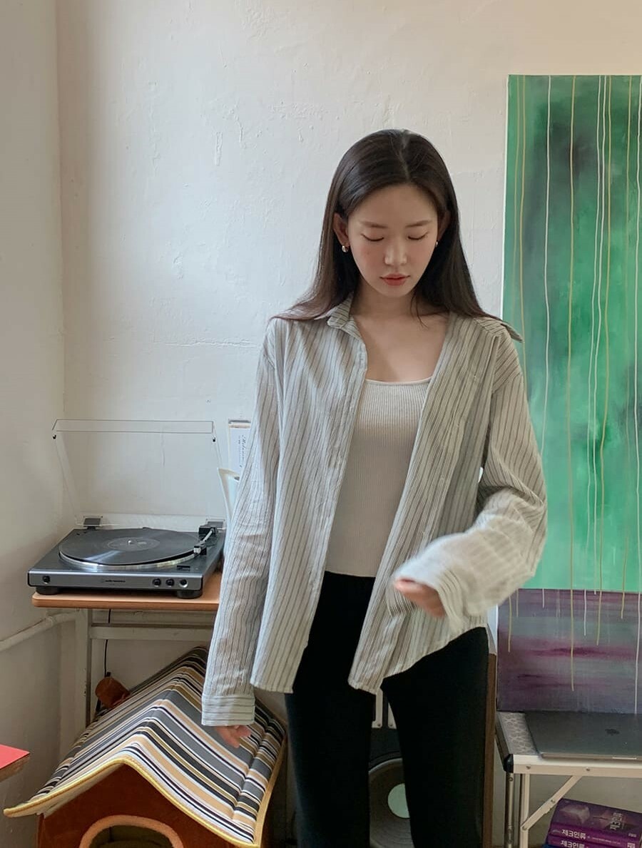 韓國Cherrykoko授權 極簡溫柔線條感圓擺純棉襯衫