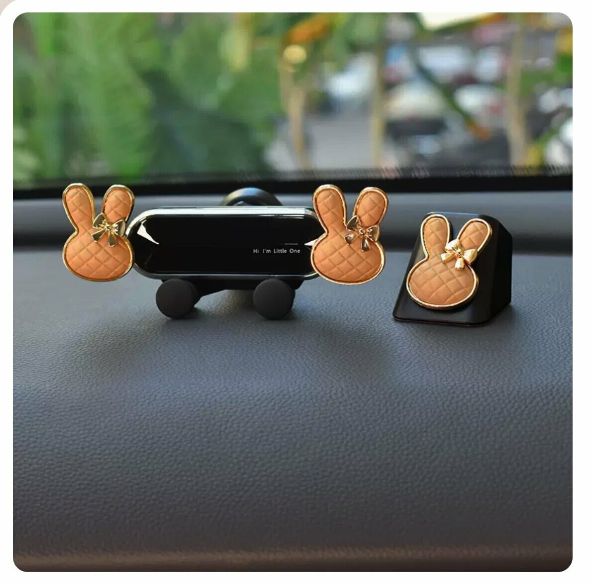 New car mobile phone holder (bracket + base, light brown rabbit head)