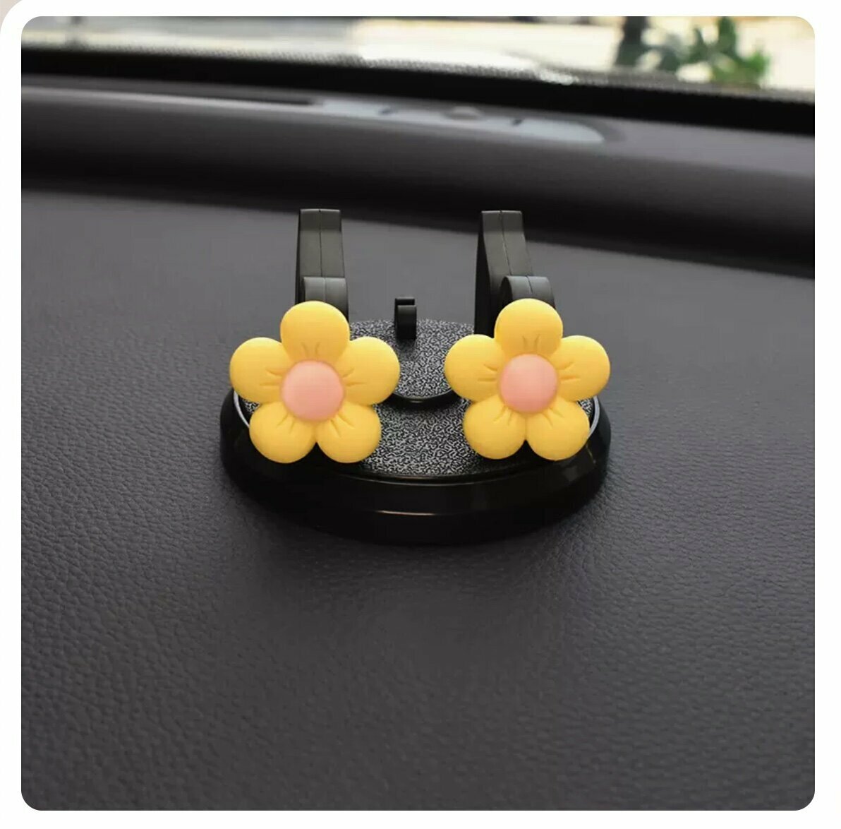 New car rotating mobile phone holder (yellow flower, 4*7cm)