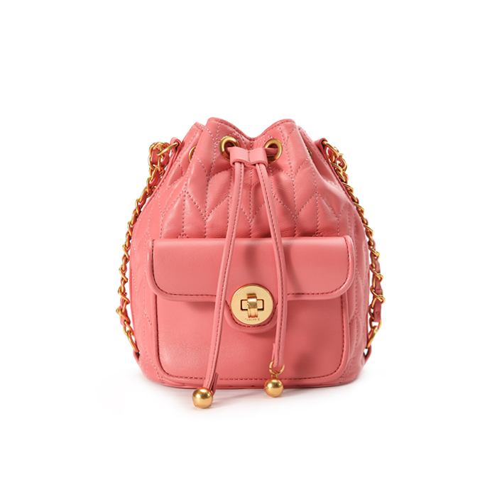 LEAVY Quilted Bucket Bag