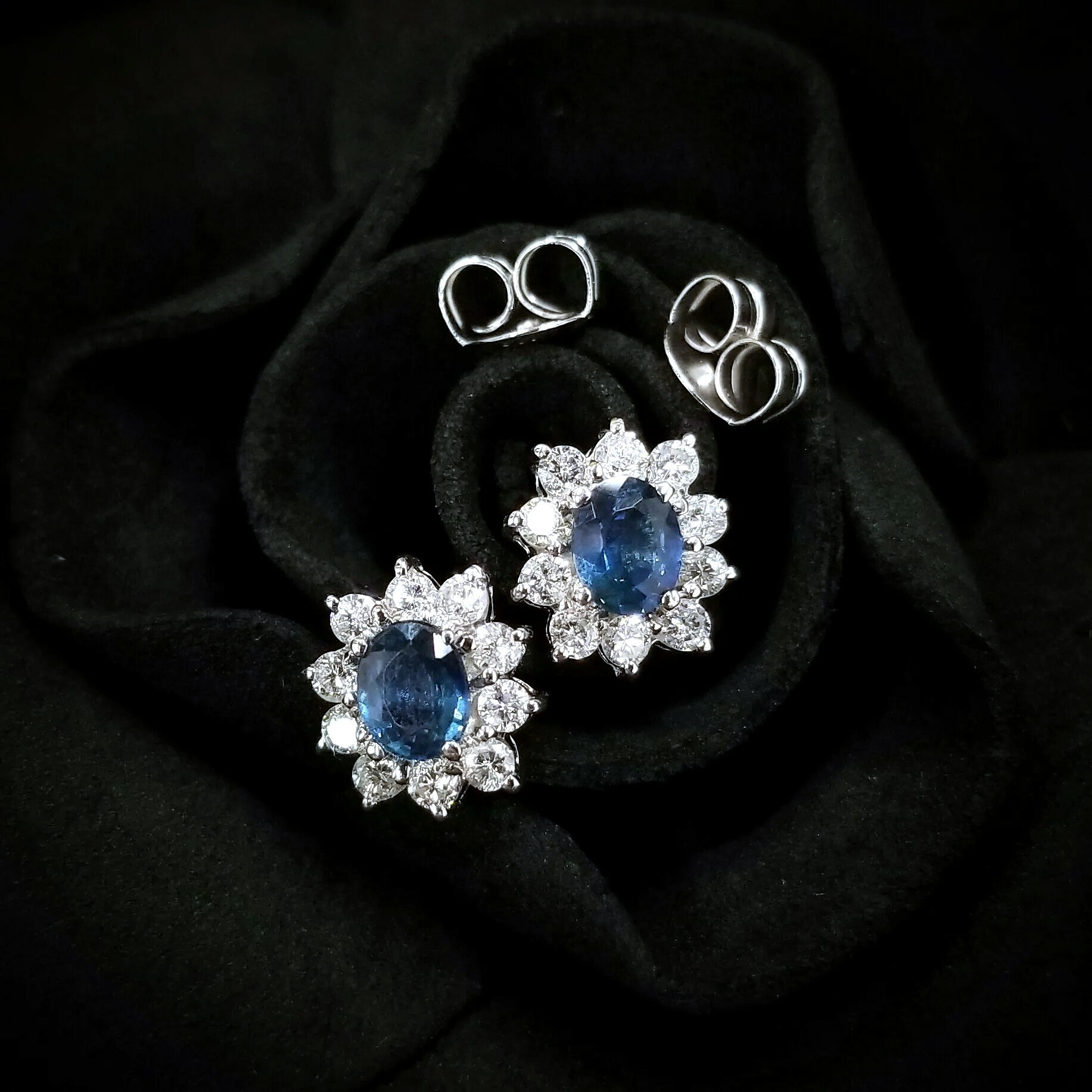 18K White Gold 0.85 Sapphire and Diamond Earrings